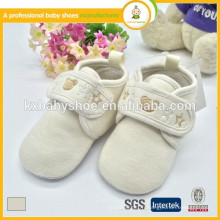 Vente en gros 2015 vente chaude 0-24 mois nouveau-né tissu soft touch chaussures de bébé
